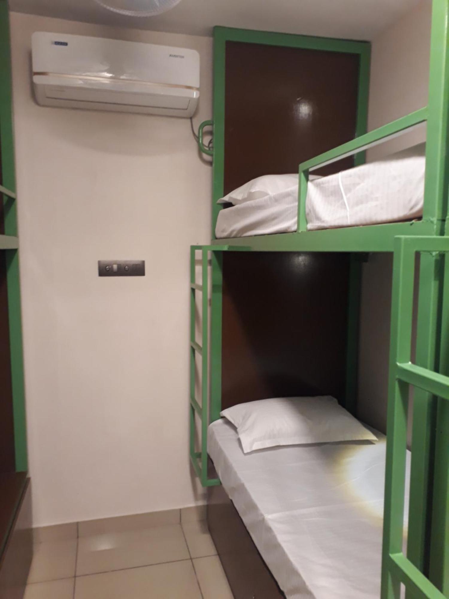 Cosycove Hostel Kochi Екстериор снимка